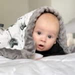Vauvan turvalliset unet, voiko vauvapeittoa käyttää?